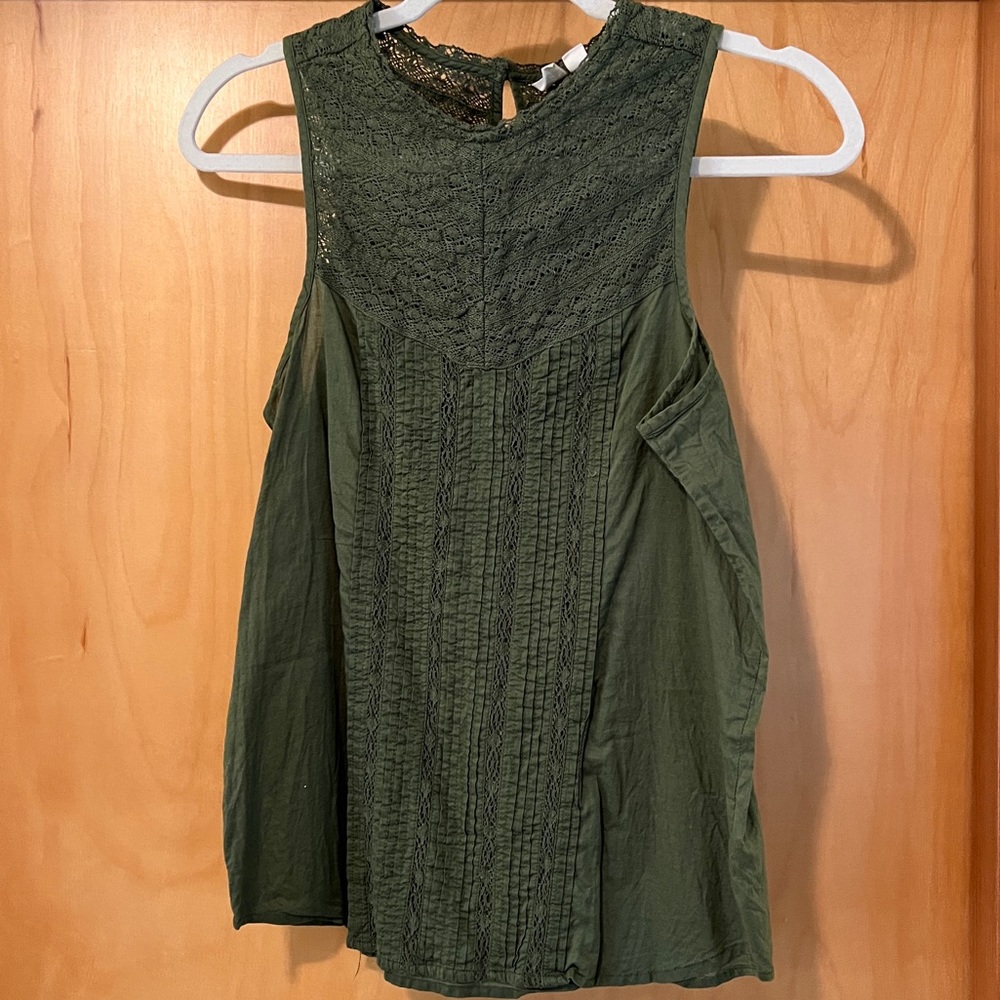 Gap Tank Top